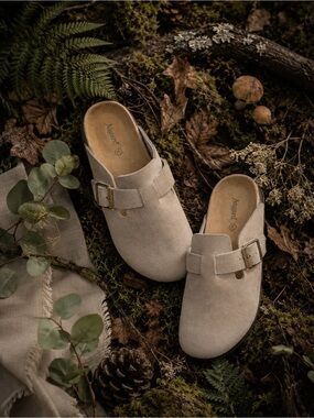Asgard Taupe Suede Clogs Mules EU 41 US 9-9.5 Cork Footbed Comfort